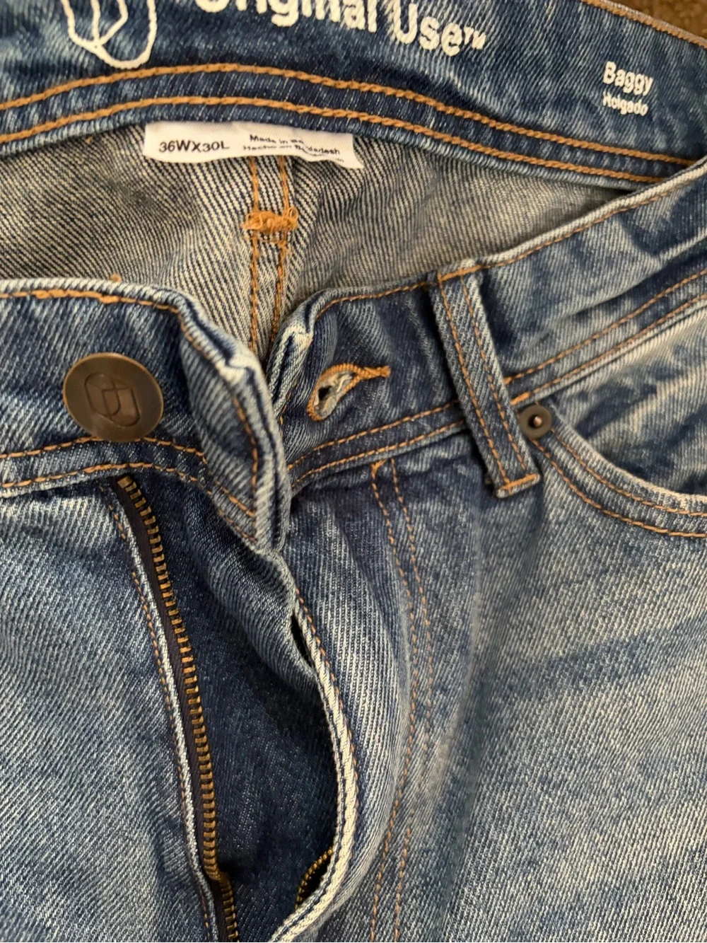 Original Use Men's Light Wash Relaxed Jeans